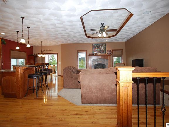 2nd image of 1111 Woodland Dr