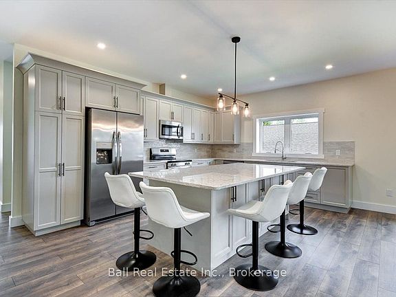 4th image of 9 Williams Dr