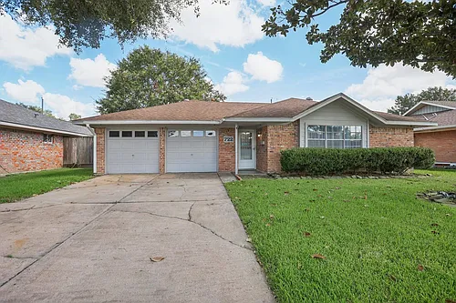 722 Princeton Ln Photo 1