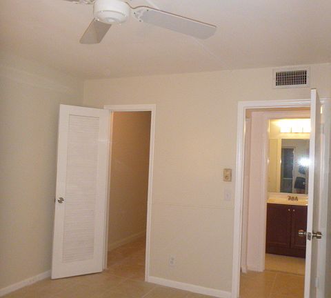 3rd image of 50 Farnham #C