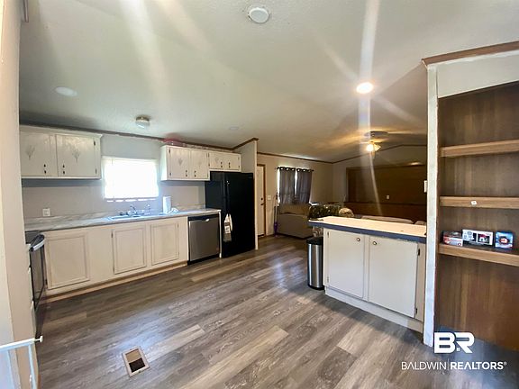2nd image of 15349 Sunray Ct