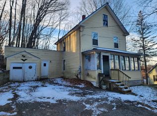 7 Beacon Street, Livermore Falls, ME 04254