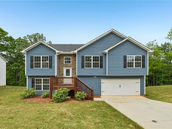 382 Arlington Ln, Commerce, GA 30529