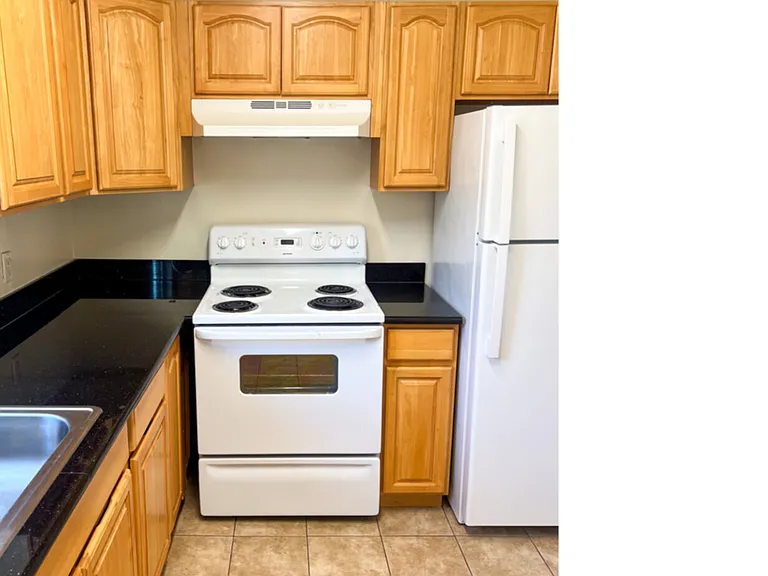 1889 Broadway St #301 — Photo 12