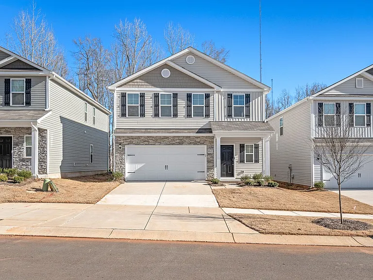 7017 Stoney Wood Ln — Photo 1