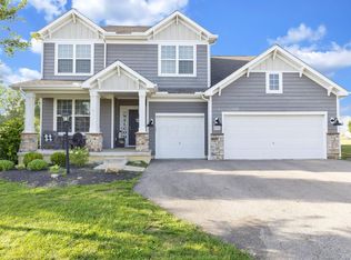 8376 Comstock Ct NW, Pickerington, OH 43147