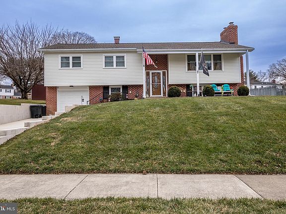 2nd image of 419 Linwood Ave