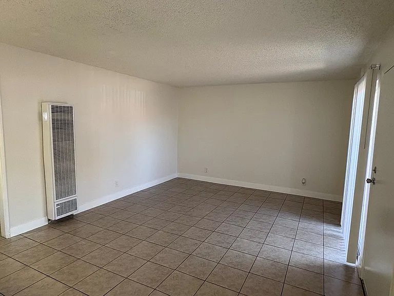 2 bed/1 bath in Beautiful Long Beach! — Photo 16