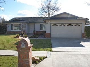 3345 W Dovewood Ln, Fresno, CA