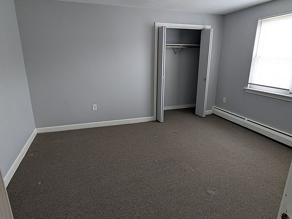 5th image of 15 Carpenter St #B3