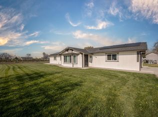 21096 E Weldon Ave, Sanger, CA 93657