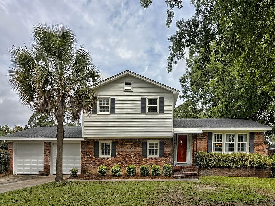 1st image of 809 Knollwood Dr