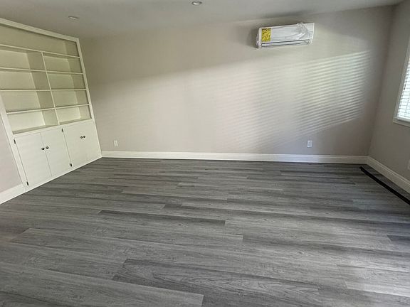 5th image of 916 S Marguerita Ave #816-1
