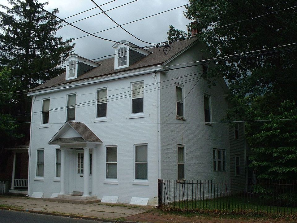 34-36 Garden St.