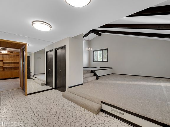 4th image of 13729 Venetian Ct