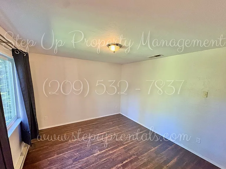 22400 Broken Bough Ln — Photo 15