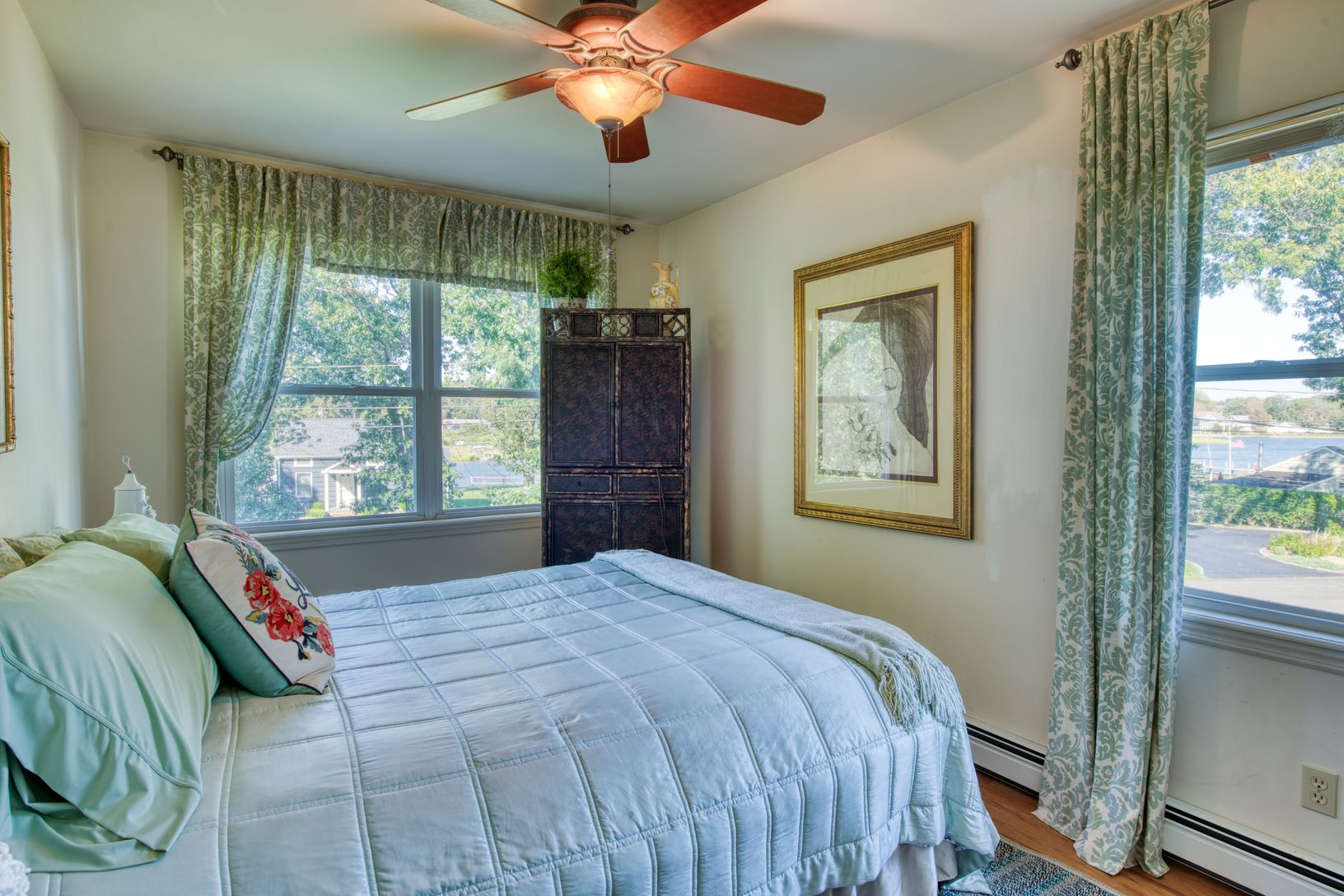  Guest Bed