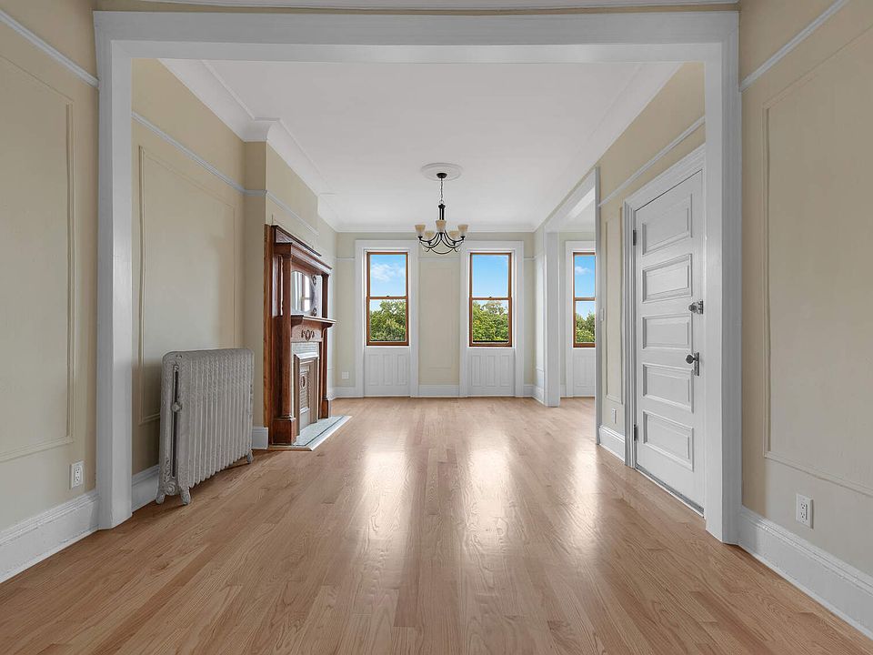 1st image of 159 Prospect Park W APT 4