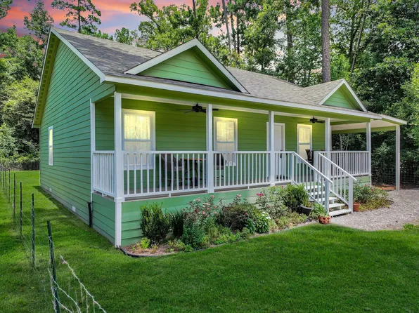 388 Mayberry Dr, Woodville, TX 75979