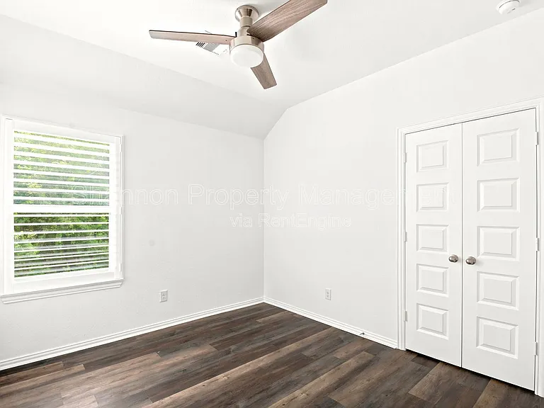 1202 Vilamoura Ct — Photo 40