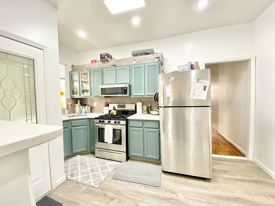 1st image of 402A 19th St #1