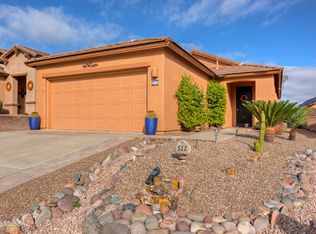 512 W Bazille Way, Green Valley, AZ 85614