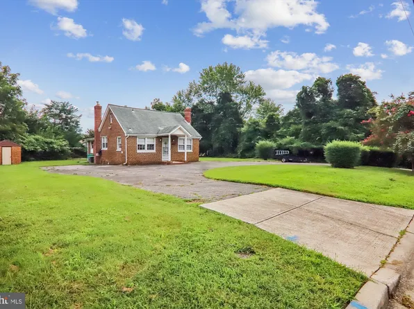 7001 Presley Rd, Lanham, MD 20706