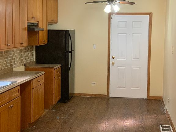 4th image of 6922 S Cornell Ave