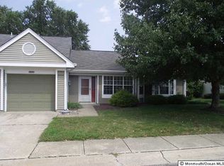 1046 Buckingham Dr #B, Manchester Township, NJ 08759