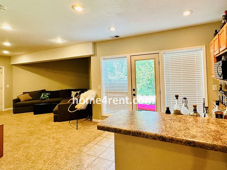 12648 S Hallet St — Photo 54