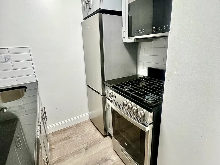 13981 35th Ave #2H — Photo 13