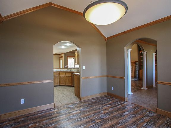 4th image of 8108 Vintage Trace Dr
