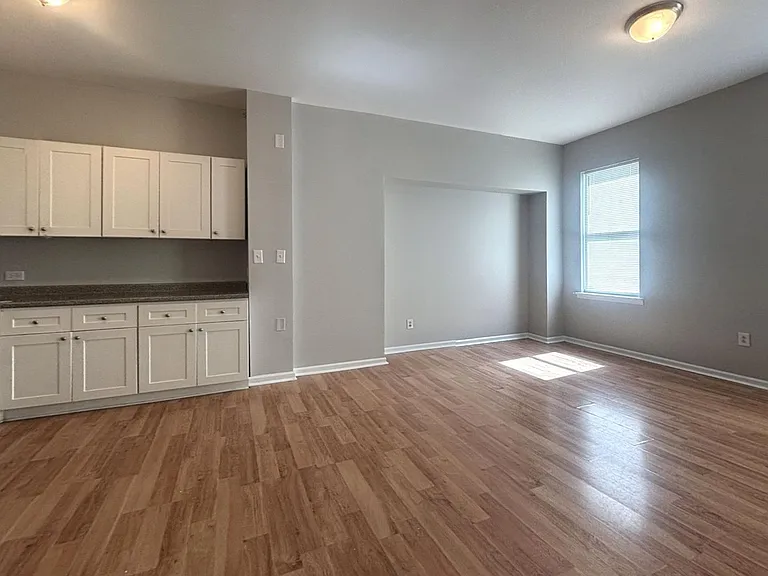 3329 Ridge Avenue — Photo 18