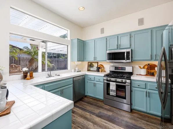 3529 La Mirada Dr, San Marcos, CA 92078