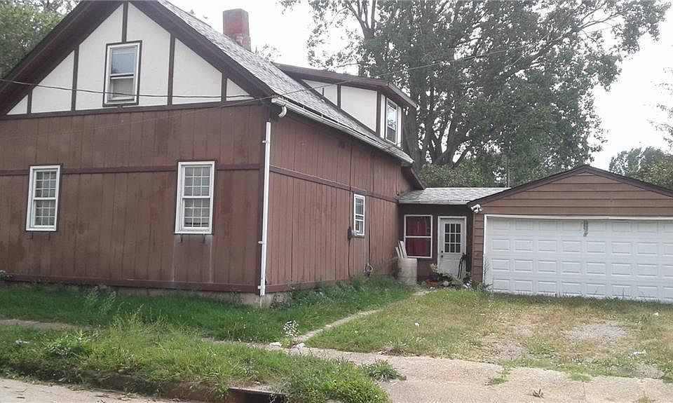 2nd image of 328 Ross St