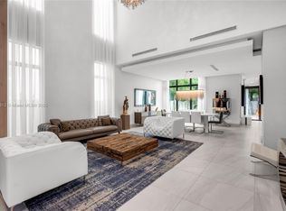 10530 NW 67th Ter, Doral, FL 33178