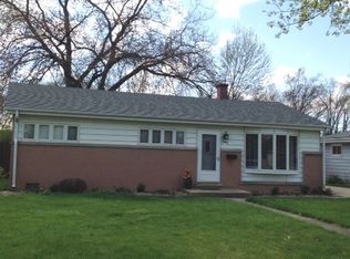 346 N 2nd Ave, Villa Park, IL 60181