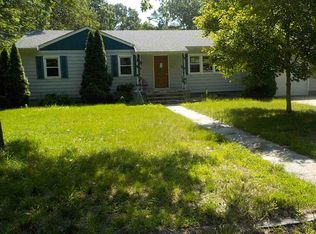 10 Pine St, Dorchester, NJ 08316