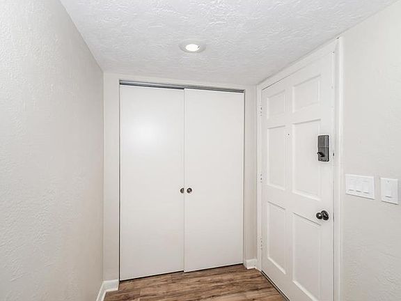 4th image of 1401 67th Ave S