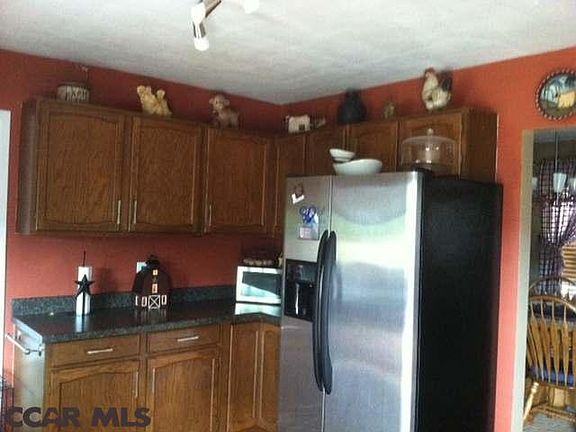 2nd image of 307 Dell St