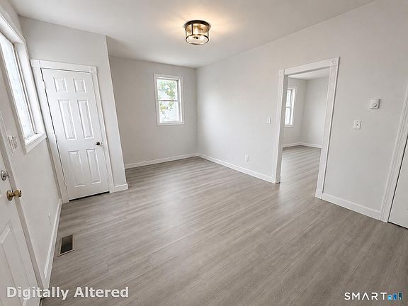 3rd image of 171 Prospect St