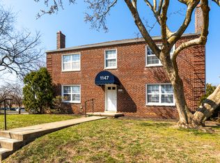 1147 S Cassingham Rd #D, Columbus, OH 43209