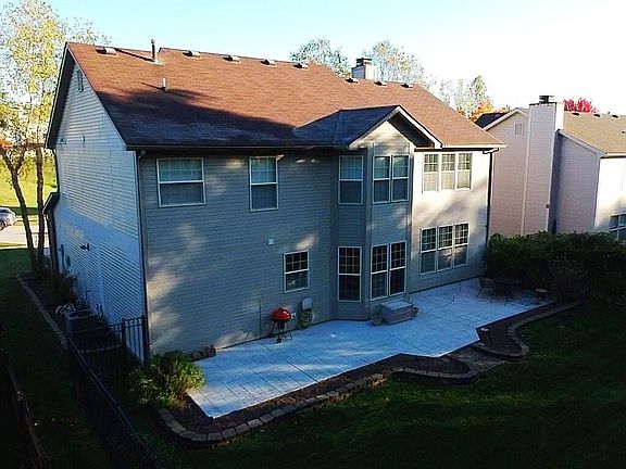 3rd image of 3487 Winchester Dr