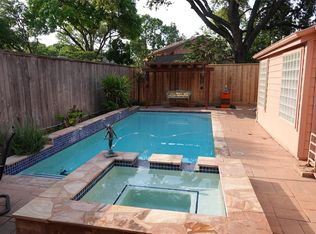 11422 Briar Forest Dr, Houston, TX 77077