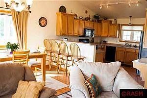4th image of 105 Panther Ct