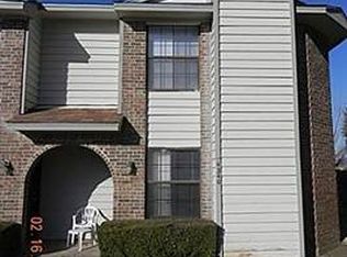4340 Hulen Cir E, Fort Worth, TX 76133