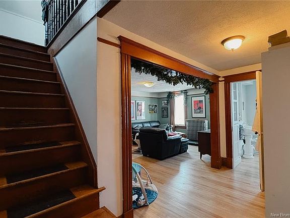 5th image of 721 Churchill Row #717