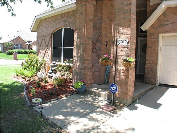 5th image of 6012 Meadowglen Dr