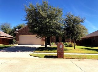 206 Commonwealth Cir, Waxahachie, TX 75165