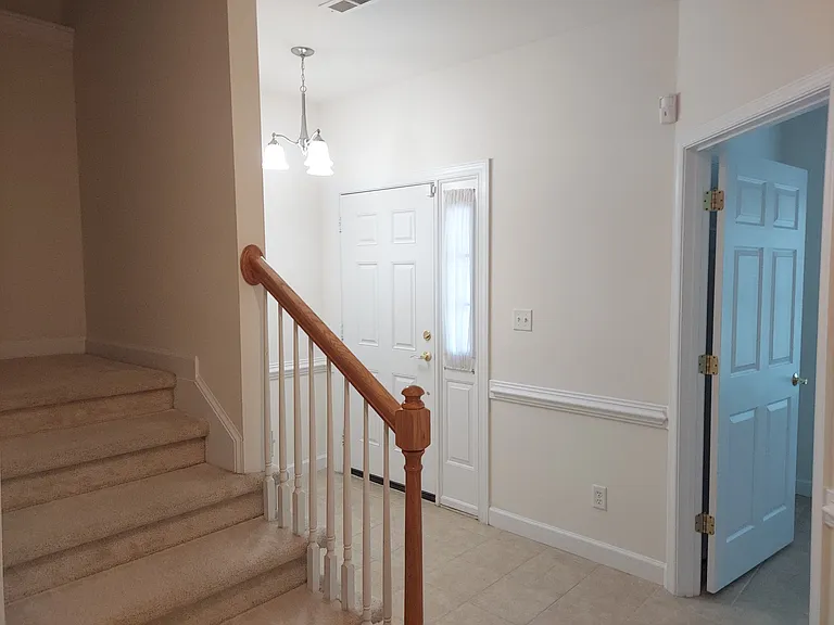 442 21st St #A — Photo 2